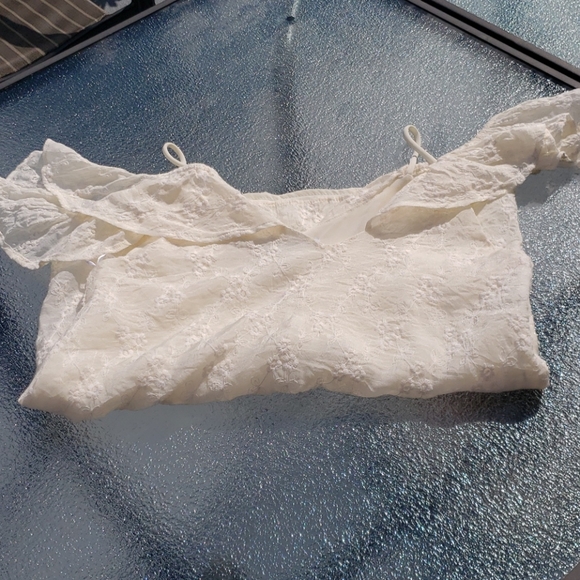 RO & DECream/Ivory Floral Ruffle Blouse - Picture 3 of 12